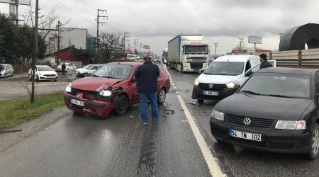 D100 karayolunda zincirleme kaza