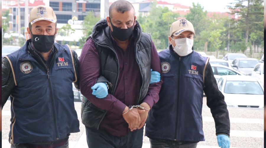 DEA�'l�ya 2 ay ev hapsi cezas�