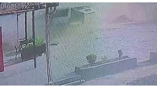 Defalarca takla atan minibüsün 18 yaşındaki sürücüsü öldü: Kaza anı kamerada