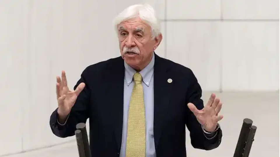 DEM Parti Milletvekili Cengiz �andar, Cumhurba�kan� Recep Tayyip Erdo�an��n yeniden adayl���na ili�kin tart��malarda partisinin tutumuna dair dikkat �eken a��klamalarda bulundu