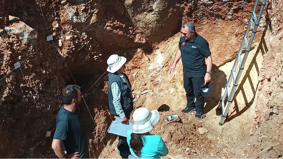 Deprem Kayseri'de kendini hat�rlatt�