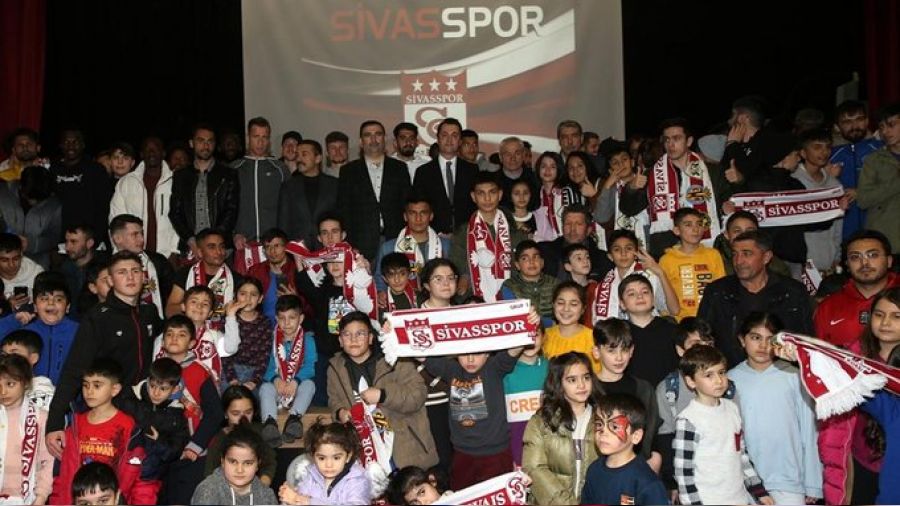 Depremzede �ocuklara ma� daveti