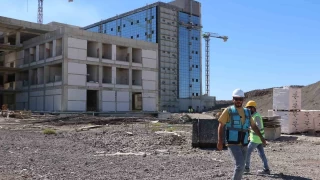 Diyarbakr ehir Hastanesi'nde inaat almalar hzla devam ediyor