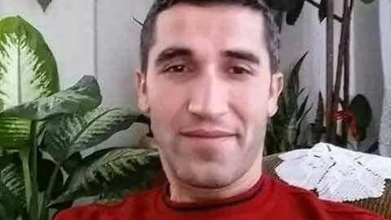 Domuz av�nda kazara arkada��n� �ld�rd�