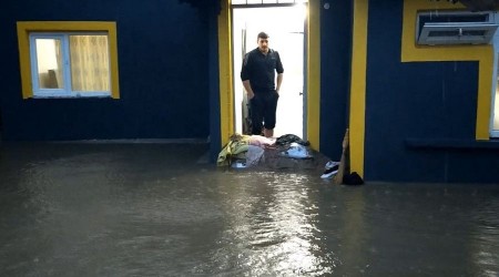 Edirne'de evleri su bastı, aileler perişan oldu