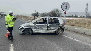 Elaz'da trafik kazas: 1'i ar 3 yaral