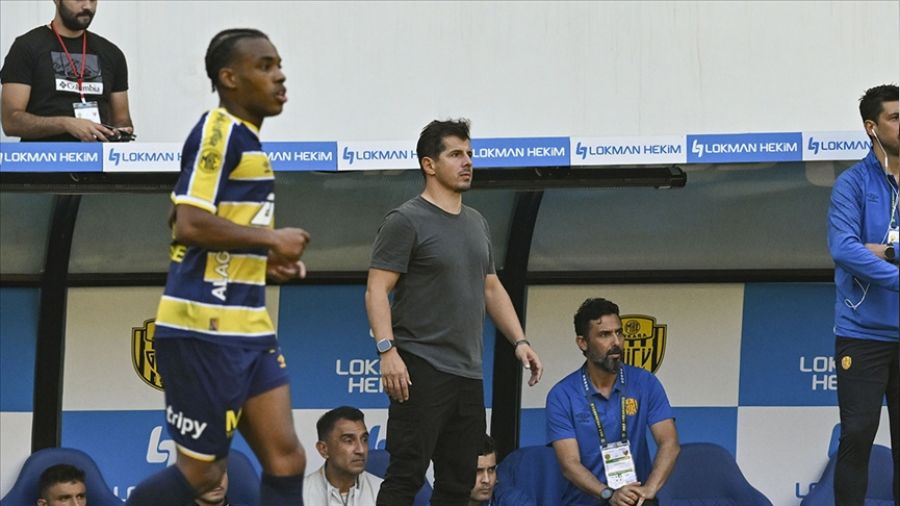 Emre Belözoğlu iyi başlıyor