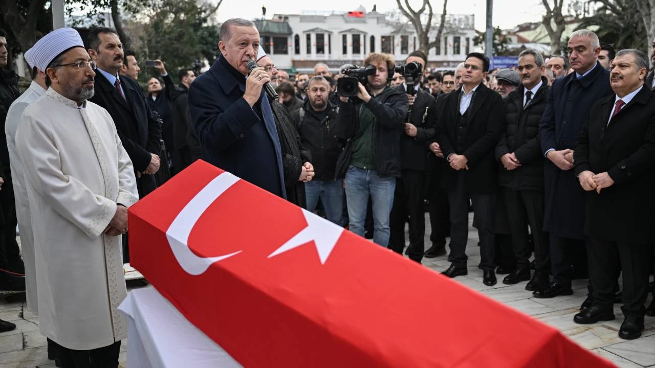 Erdoğan, Alev Alatlı'nın cenazesine katıldı: Bizimle yol arkadaşlığını yapan bir ablamız