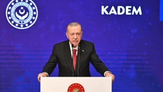 Erdoğan: Değerli dostum Trump'tan ikinci başkanlık döneminde eski yönetimin hatalı politikalarını terk etmesini bekliyoruz
