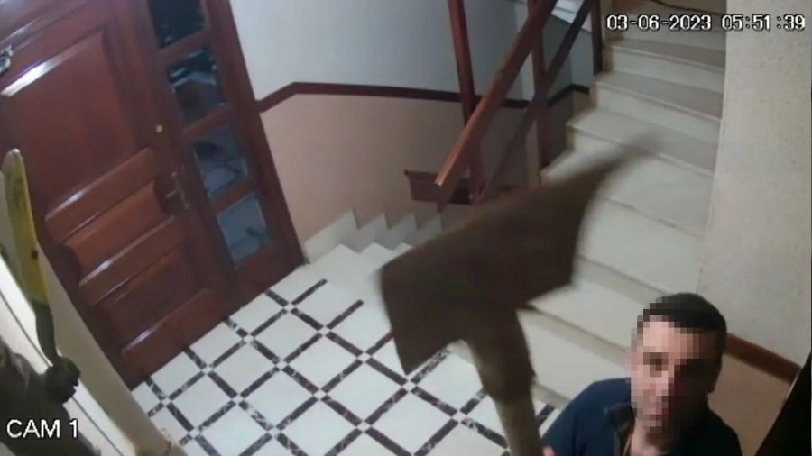 Ev sahibinin, kirac�s�na yapt���na bak�n