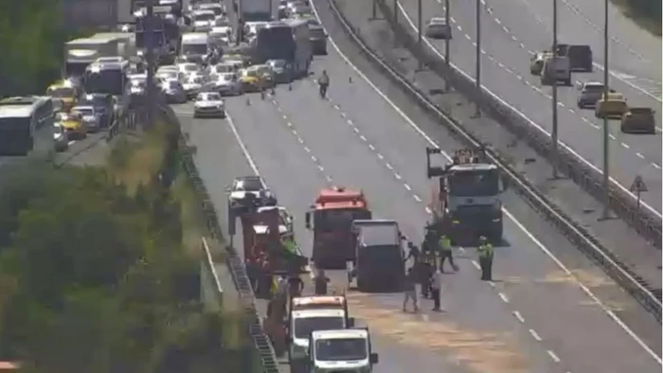 Ey�psultan'da zincirlime trafik kazas�: 6 yaral�