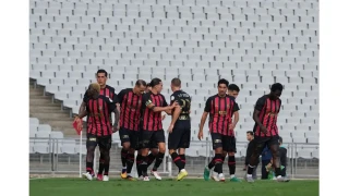 Fatih Karag�mr�k, 4 futbolcuyla yollar�n� ay�rd�