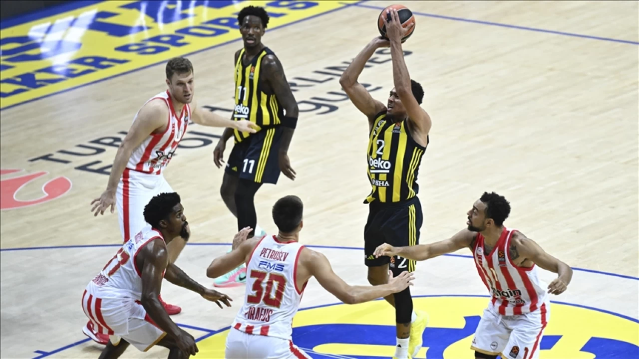 Fenerbahçe açılış maçını kazandı