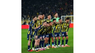 Fenerbah�e, bu sezon derbide ilk kez kaybetti