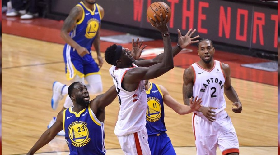 Finalin ilk ma�� Raptors'�n