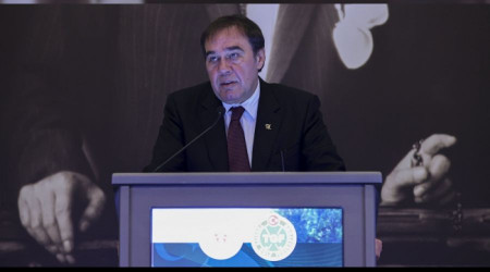 Futboldan golfe yatay geçiş