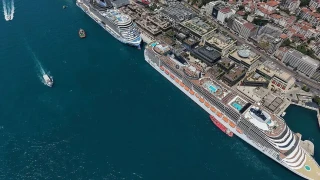 Galataport İstanbul Liman İşletme Direktörü Tuncay, bu sene 200 gemi seferi ve yaklaşık 520 bin yolcunun İstanbul'u ziyaret etmesini öngördüklerini belirterek "Hedeflediğimiz kademeli artışlarla 1 milyon yolcuya ulaşmak" dedi