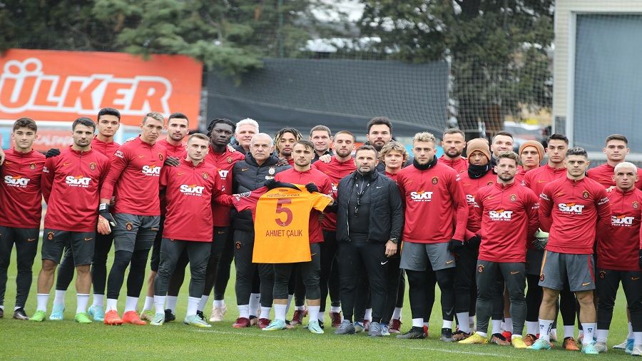 Galatasaray, Ahmet �al�k'� and�
