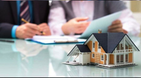 Gaziosmanpaşa'da icradan satılık 110 m² çatı piyesli daire