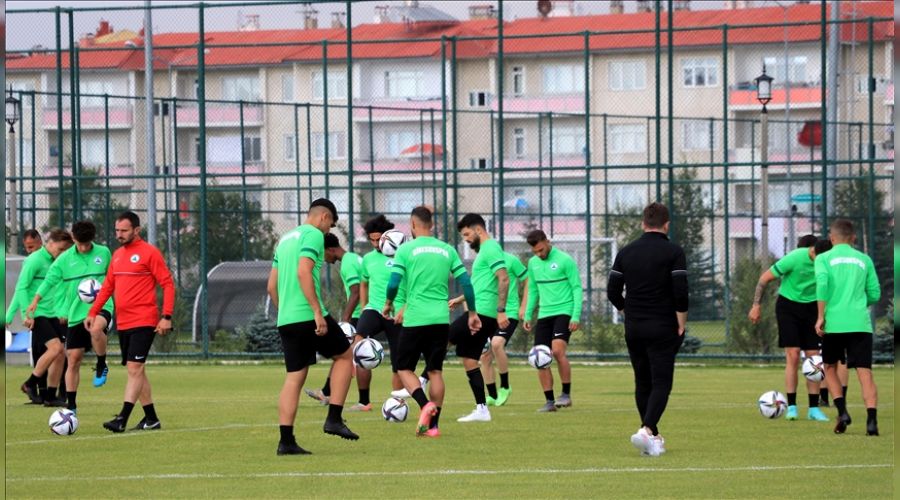 Giresunspor oynanan futboldan umutlu