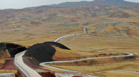 Göçmen baskısına karşı İran sınırında güvenlik tedbirleri üst seviyeye çıkarıldı