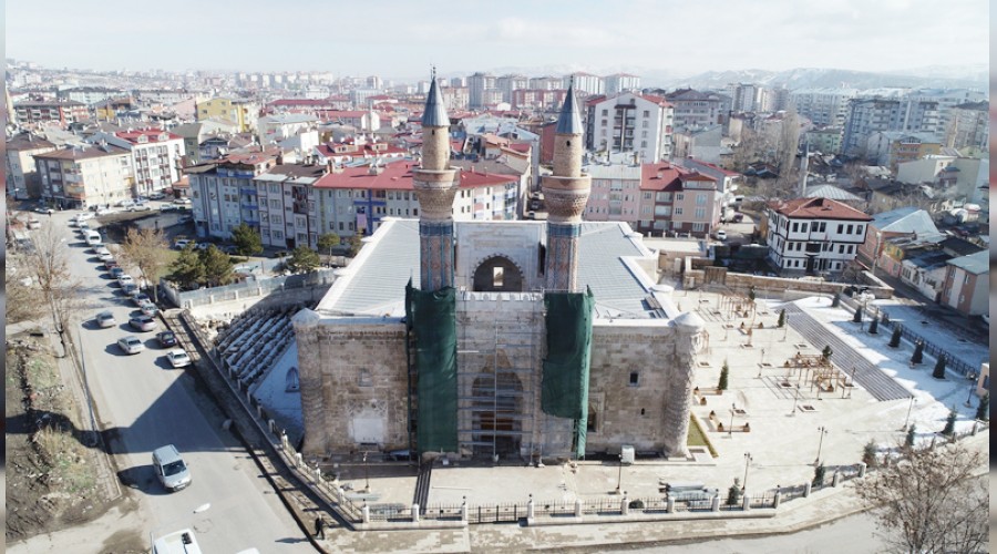 G�k Medrese m�zeye d�n��t�r�l�yor