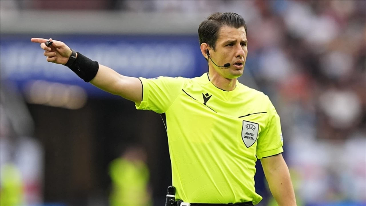 Hakem Halil Umut Meler'e byk onur