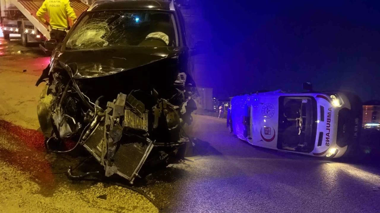 Hasta almaya giden ambulans kaza yaptı: 5 yaralı