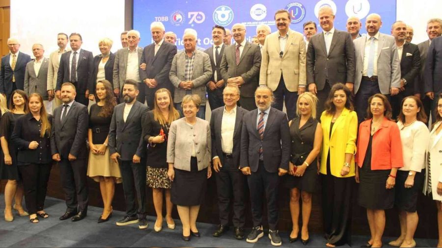 Hisarcıklıoğlu, İzmir'de Arabuluculuk Merkezi'ni açtı