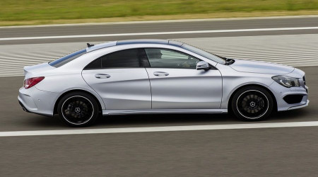 İcradan satılık 2015 model Mercedes