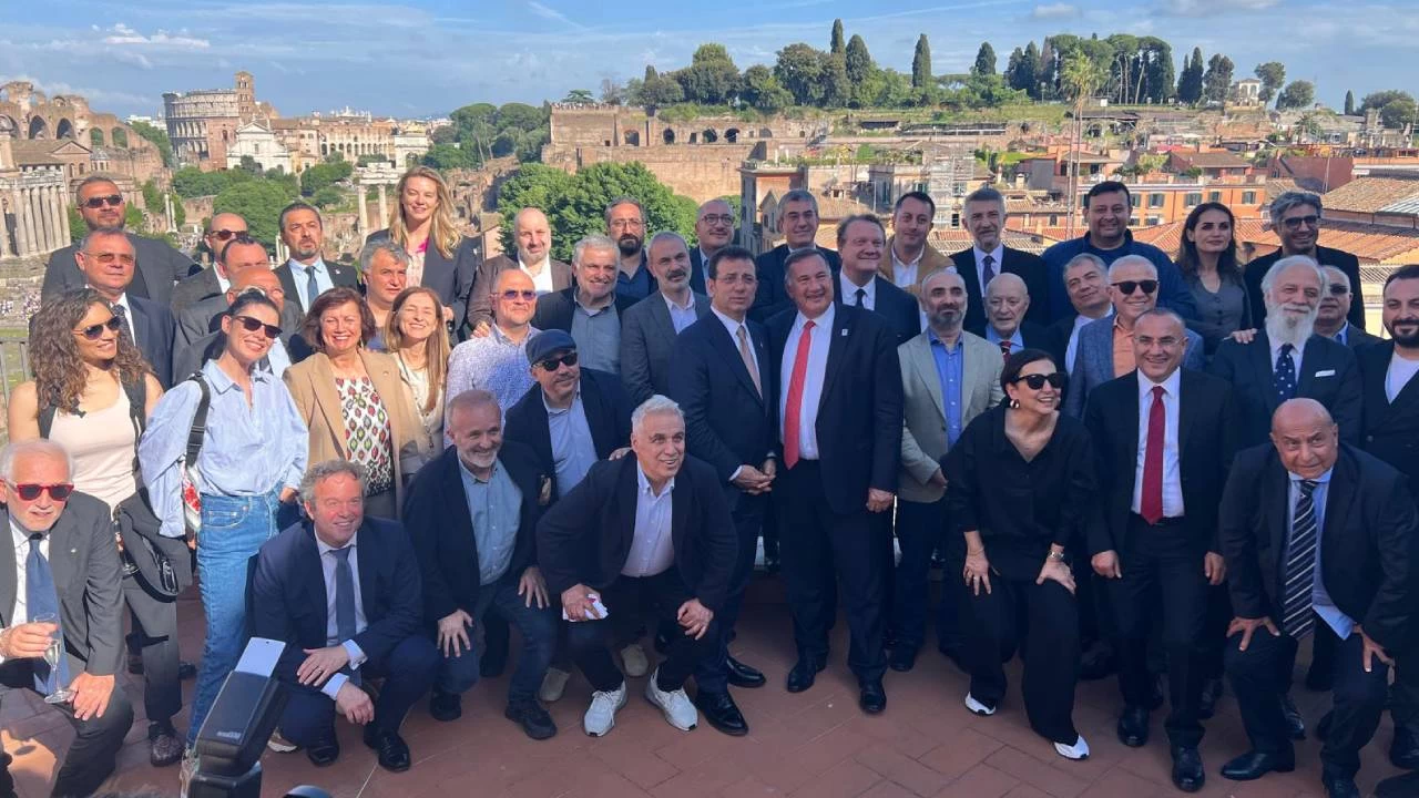 İmamoğlu, Roma’ya götürdüğü 45 gazeteciyi en ucuz odanın 44 bin lira olduğu 5 yıldızlı otelde ağırladı