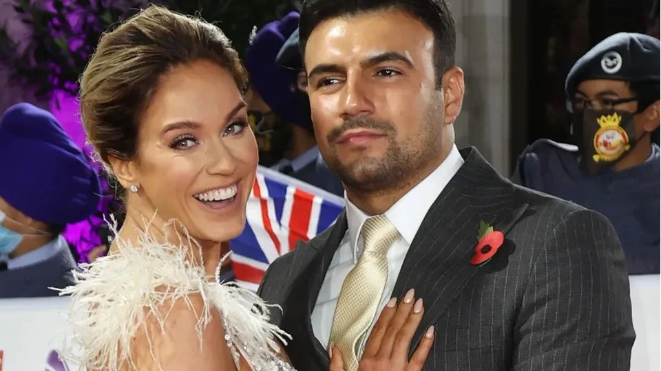 �ngiliz TV y�ld�z�, T�rk e�iyle Dubai'de sald�r�lara yakaland�