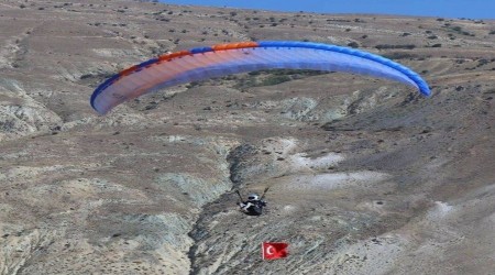 İnişe geçtiği sırada düştü