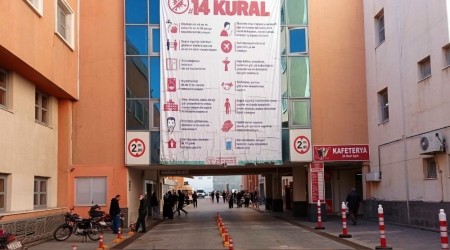 İnşaat iskelesi çöktü: 1 ölü, 2 yaralı