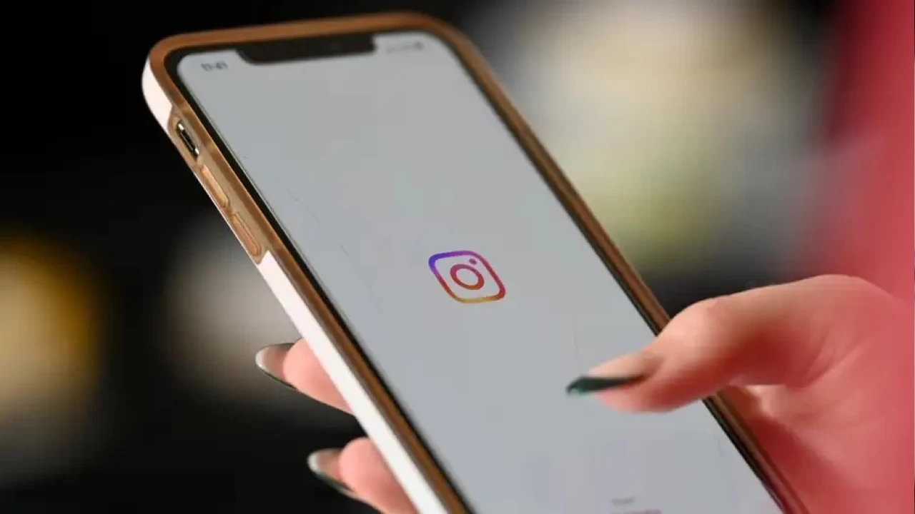 Instagram yasa��n�n iptali i�in dava a��ld�