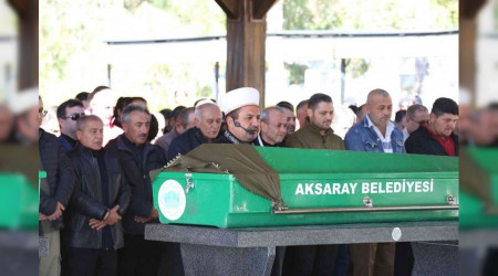 İntihar eden oğlunun ardından canına kıyan doktora veda