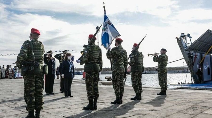 İşgal altındaki Türk adasında Yunan şovu