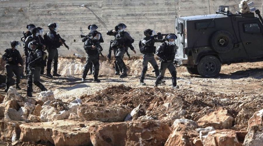 İsrail askerleri, Batı Şeria'da 15 Filistinliyi yaraladı