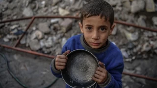 İsrail Gazze'de açlığı 'soykırım silahı' olarak kullanıyor