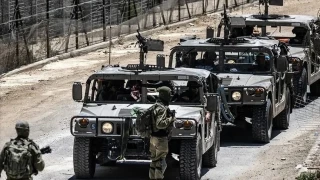İsrail ordusu Kuneytra'da köylere girdi, Şam kırsalını topçu ateşiyle hedef aldı
