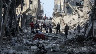 İsrail'in Gazze'nin kuzeyindeki Beyt Lahiya'ya düzenlediği saldırılarda 67 kişi öldü