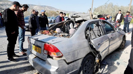 İsrail'in Lübnan'da sivil bir araca saldırısında 3'ü çocuk 4 kişi öldü