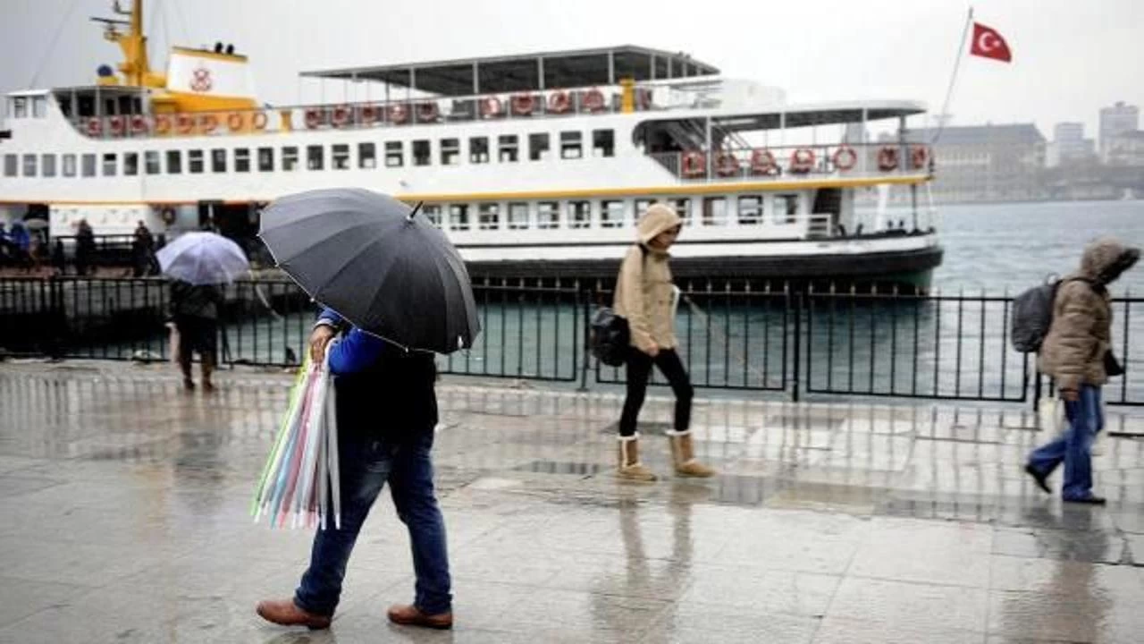 �stanbul'da deniz ula��m�na hava muhalefeti engeli