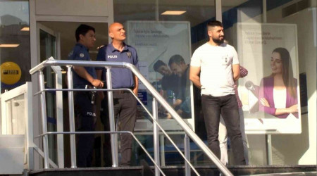 stanbul'da silahl banka soygunu: 80 bin dolar alp katlar