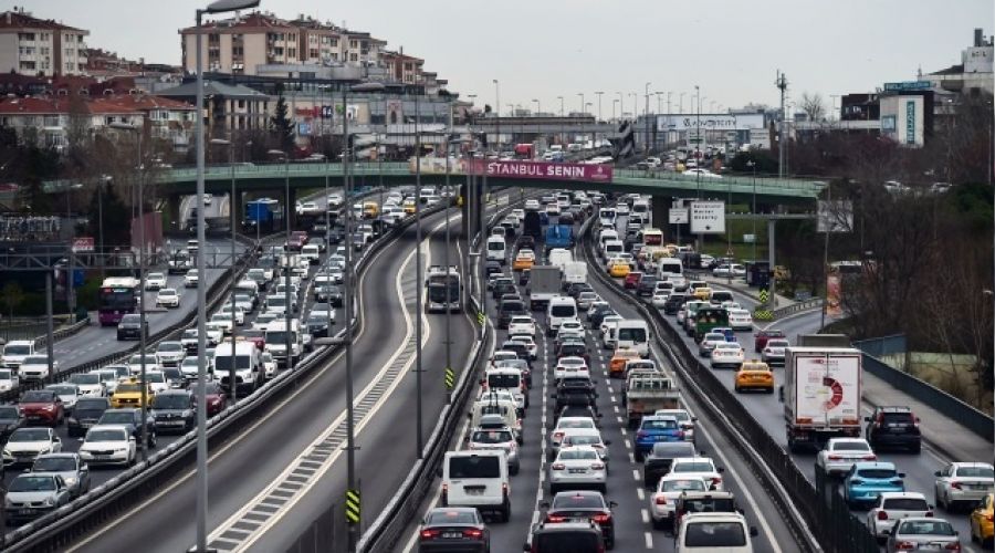 stanbul'da trafik younluu yzde 70'lerde