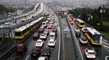 stanbul'da trafik younluu yzde 81'lere kt