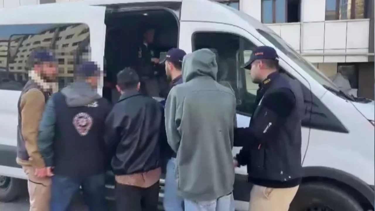 �stanbul'da yasa d��� bahis operasyonu: 5 tutuklu