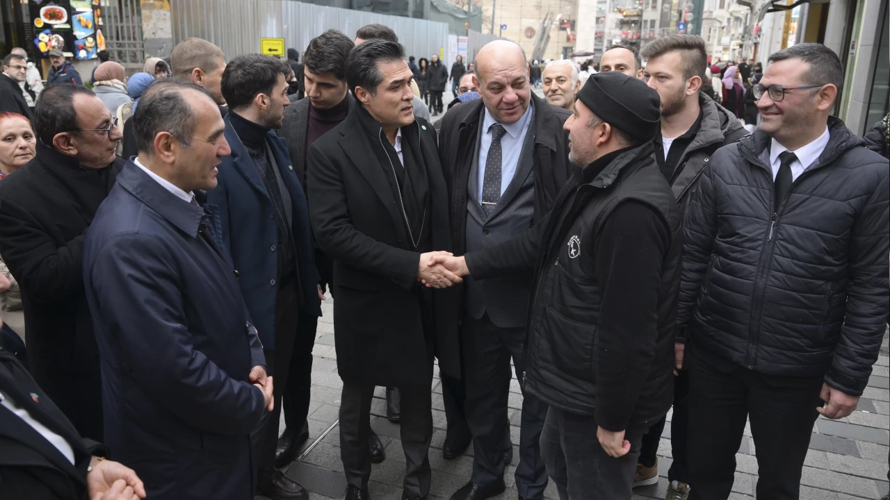 �Y� Parti �BB Ba�kan aday� Kavuncu'dan Beyo�lu'nda esnaf ziyareti 