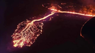 İzlanda'nın Reykjanes Yarımadası'nda yanardağ patlaması yaşandı