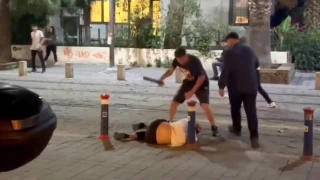 zmir'de 3 kiiyi demir sopalarla dven 6 pheli serbest brakld